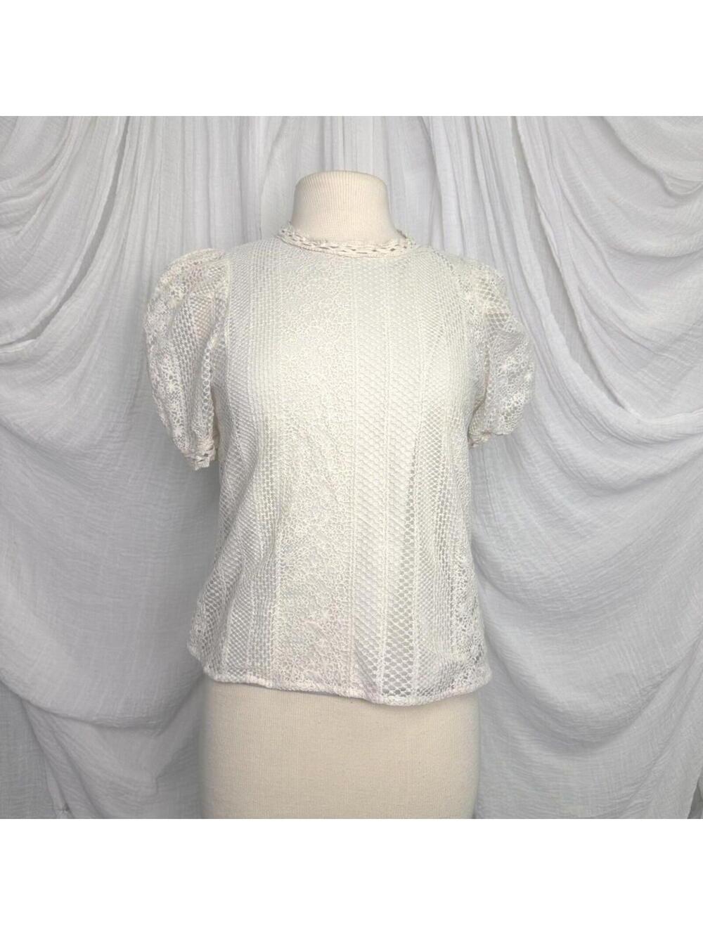 Preppy Cottage White Lace Puff Sleeve Top (M)